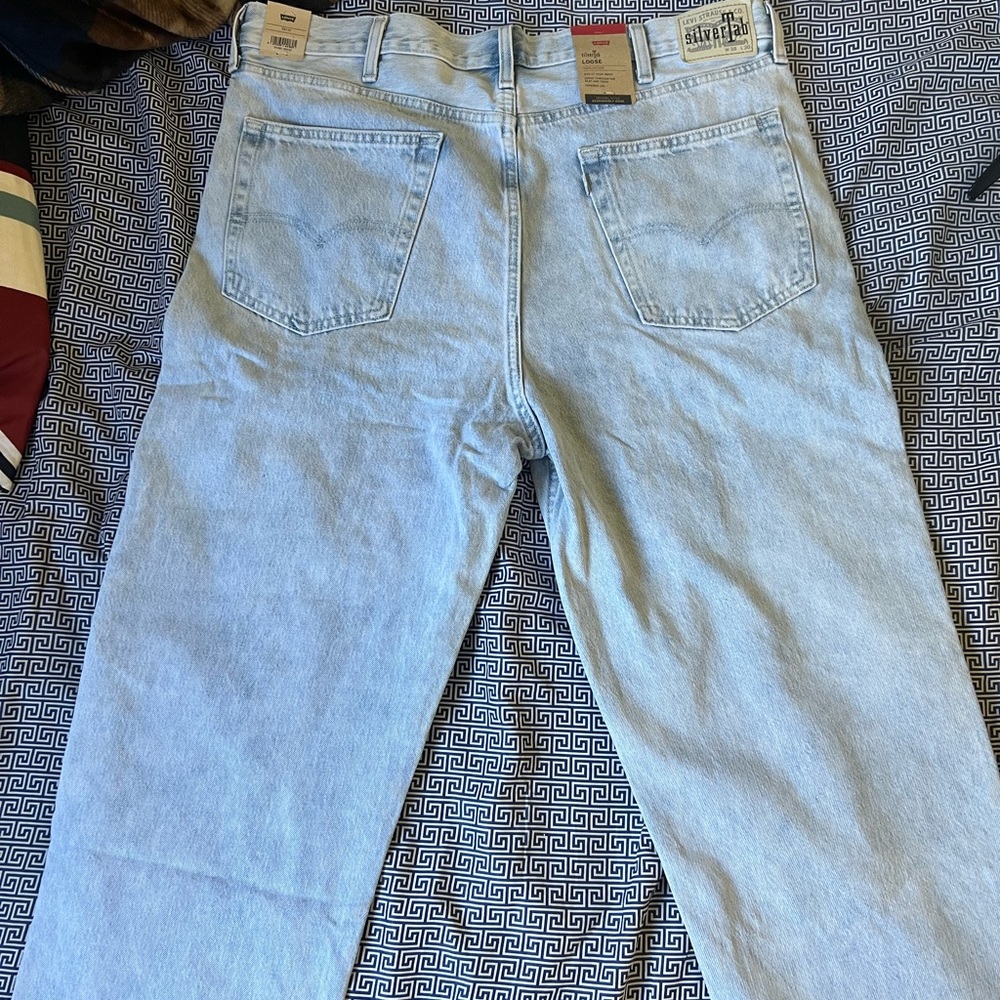 SILVERTAB LEVIS - Picture 3 of 4